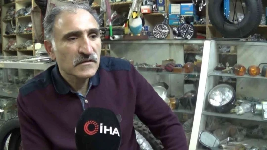 Bisiklet tamircisi iki kardeş 40 yıldır eskimiş bisikletleri hayata döndürüyor
