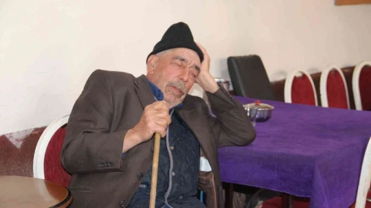 Bu kahveye oyun oynamaya değil uyumaya geliyorlar