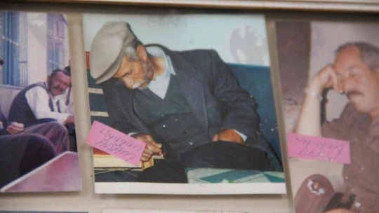 Bu kahveye oyun oynamaya değil uyumaya geliyorlar