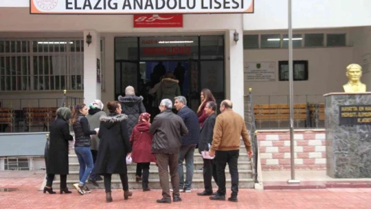 Bu sınavda öğrenciler yerine öğretmenler ter döktü