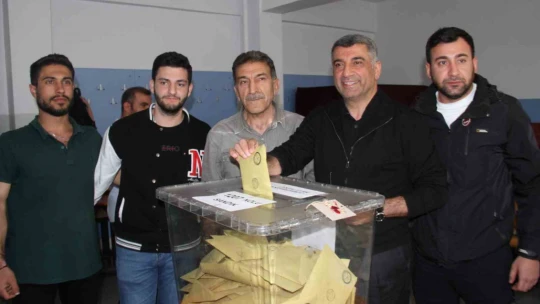 CHP Elazığ Milletvekili Erol oyunu kullandı