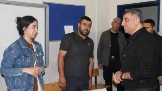 CHP Elazığ Milletvekili Erol oyunu kullandı