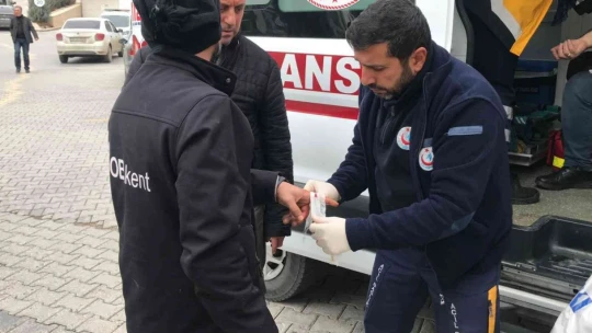 Çocuğun düşürdüğü ısıtıcı camla kapatılan balkonu küle çevirdi: 4 yaralı