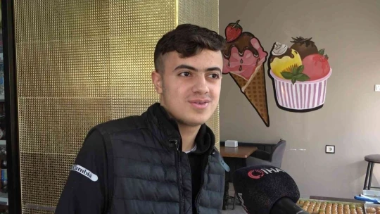 Çocuk sürücü dehşet saçtı, 3 kişi ölümden döndü: Kaza kameraya saniye saniye yansıdı