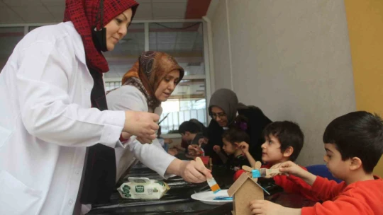 Çocuklarda depremin izleri silinmeye çalışılıyor