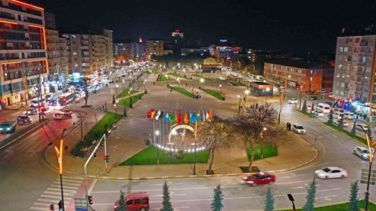 Cumhuriyet Meydanı'na vatandaşlardan tam not