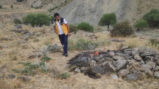 Dağda rahatsızlanan çobanın imdadına ambulans helikopter yetişti