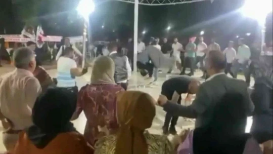 Davulcu sünnet düğününde kendinden geçti