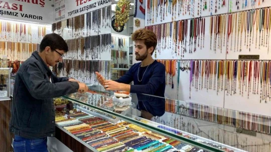 Dede mesleğini devam ettirerek 3 atölye açtı, 15 kişiye istihdam sağlıyor