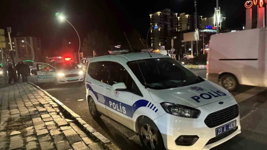 Deprem bölgesi Nurdağı'ndan babasının cenazesine geldi, kaza yaptı