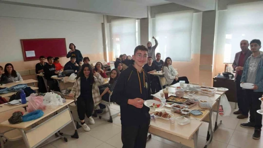 Deprem bölgesinden gelen öğrencilere kaynaşma ve uyum etkinliği