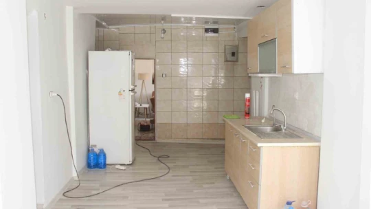 Deprem korkusu 110 yıllık harabe evi restore ettirdi