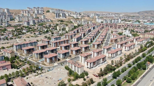 Deprem sonrası Elazığ'da 24 bin 83 konut inşa edildi