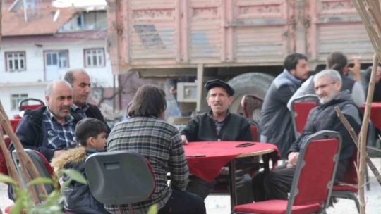 Depremin ardından vatandaşlar bu ilçeye akın etti