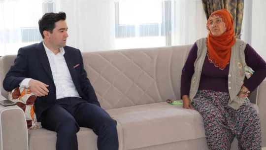 Depremin merkez üssü Sivrice'de vatandaşlar çifte bayram yaşıyor