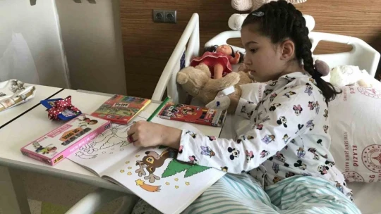 Depremin simge ismi minik Yağmur, 'Artık üşümüyorum aksine terliyorum'