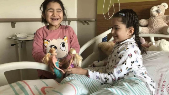 Depremin simge ismi minik Yağmur, 'Artık üşümüyorum aksine terliyorum'