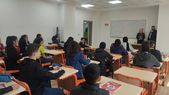 Depremzede öğrencilere yönelik LGS'ye hazırlık kursu başladı