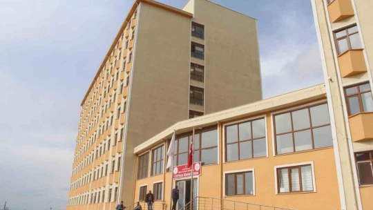 Depremzedeler yurtlarda ağırlanmaya devam ediyor