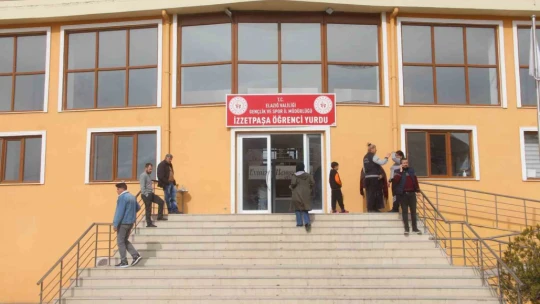 Depremzedeler yurtlarda ağırlanmaya devam ediyor