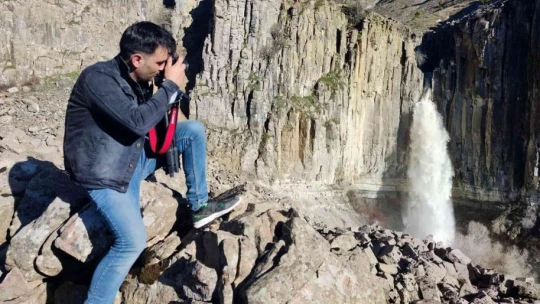 Ekirek Şelalesi heybeti ve güzelliğiyle ilgi odağı oldu