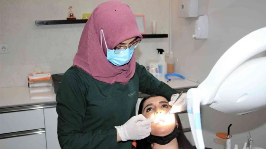 'Ramazan ayında da dişler günde iki kez fırçalanmalı'