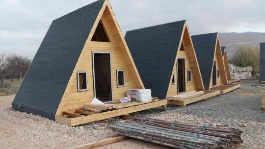 Doğu ve Güneydoğu Anadolu Bölgesinin tek bungalov fabrikasını kurdu, şimdi taleplere yetişemiyor