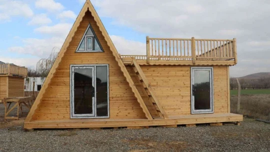 Doğu ve Güneydoğu Anadolu Bölgesinin tek bungalov fabrikasını kurdu, şimdi taleplere yetişemiyor