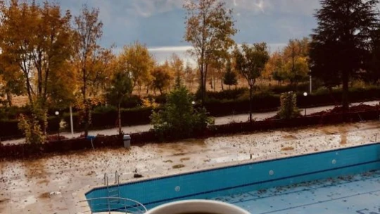 Doğunun gizli denizi Hazar Gölünde sonbahar güzelliği