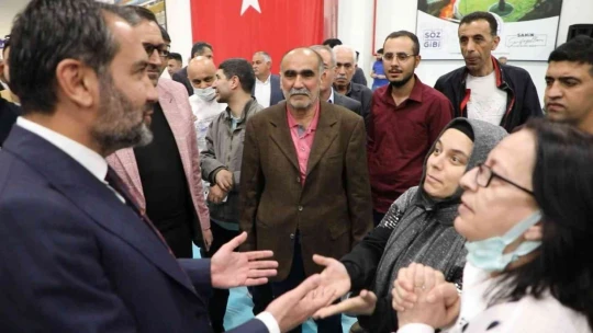 Duşakabin konuşmasıyla gündeme gelen Elazığlı depremzede Güllü Deniz: 'Konuşmalarımız başka yere çekildi''