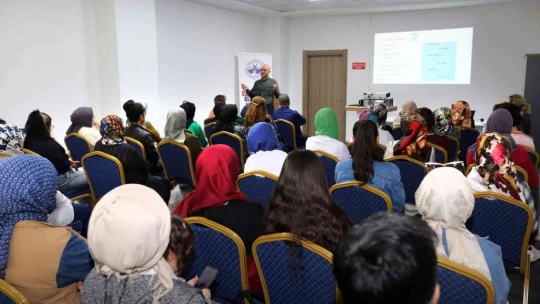 EBEGEM'den kariyer planlama ve iş arama becerileri eğitimi
