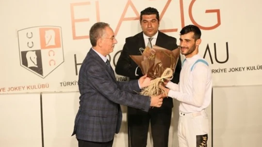 Elazığ Belediye Başkanlığı Koşusu Silver Cloud'un