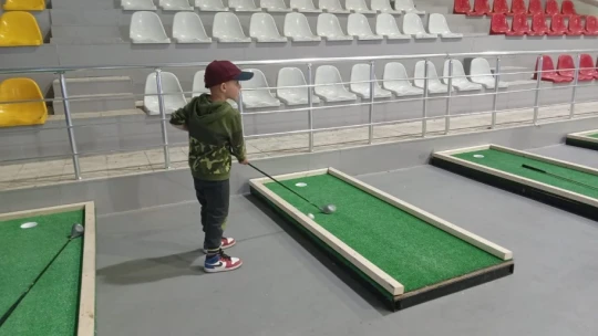 Elazığ Belediyesi, depremden etkilenen çocukları yalnız bırakmıyor
