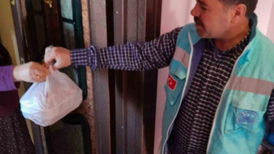 Elazığ Belediyesi ihtiyaç sahiplerini yalnız bırakmıyor
