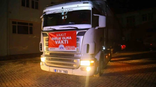 Elazığ Belediyesi'nden deprem bölgesine destek sürüyor