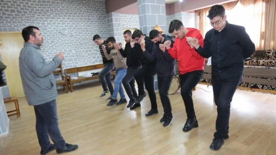 Elazığ Belediyesinden çocuk ve gençlere müzik eğitimi