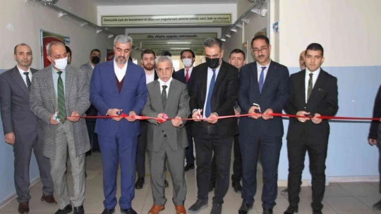 Elazığ'da 'Bilişim Teknolojileri Sınıfı' açıldı