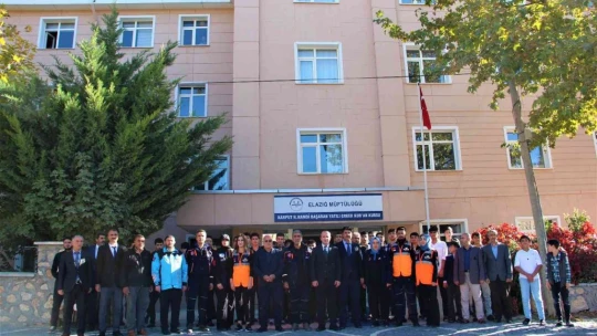 Elazığ'da 'Deprem Anı, Çök Kapan Tutun ve Tahliye' tatbikatı yapıldı