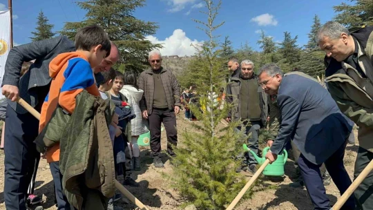 Elazığ'da 'Deprem Şehitleri Hatıra Ormanı' oluşturuldu