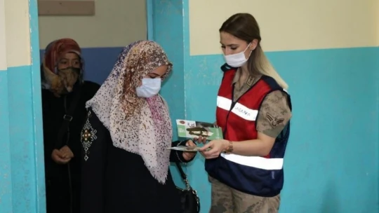 Elazığ'da 'En İyi Narkotik Polisi Anne' Projesi