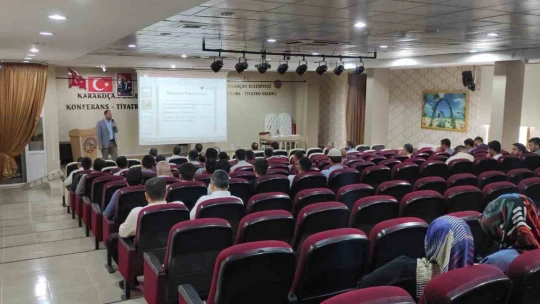 Elazığ'da imam hatip ve müezzin kayyımlarına seminer