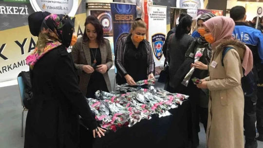 Elazığ'da 'Kadına Şiddete Hayır' stantları kuruldu