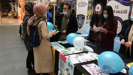 Elazığ'da 'Kadına Şiddete Hayır' stantları kuruldu