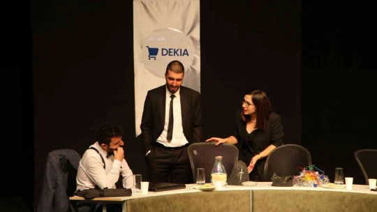 Elazığ'da 'Metot' adlı tiyatro oyunu sahnelendi
