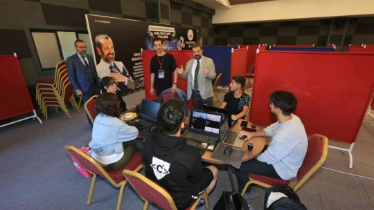 Elazığ'da, 'NASA Space Apps Challenge' etkinliğine yoğun ilgi