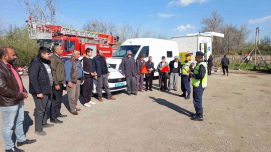 Elazığ'da 'Reflektör Tak Görünür Ol' kampanyası