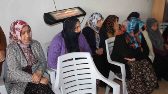 Elazığ'da 'Tarlada nohut kadına umut' projesi gerçekleştirildi