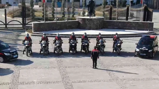 Elazığ'da 'Yunus Timlerinden' gövde gösterisi