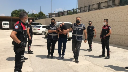 Elazığ'da 1 kişiyi öldürüp 6 kişiyi yaralayan şüpheli adliyeye sevk edildi