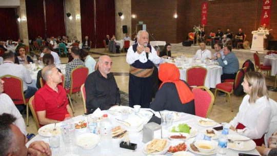 Elazığ'da, 13. Uluslararası Kimyasal Fizik Kongresinin galası yapıldı